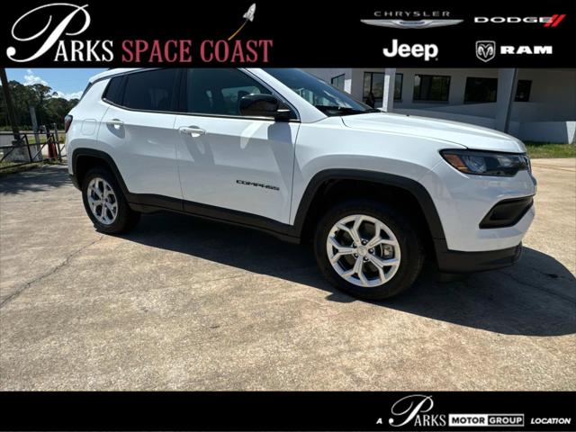 2024 Jeep Compass COMPASS LATITUDE 4X4