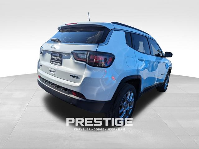 2024 Jeep Compass COMPASS LATITUDE LUX 4X4