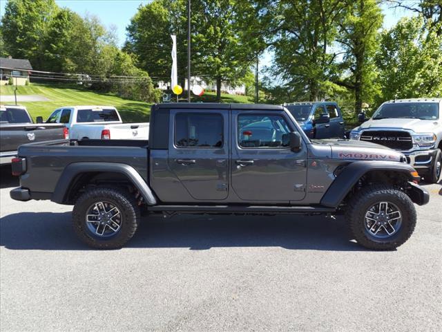 2024 Jeep Gladiator GLADIATOR MOJAVE 4X4