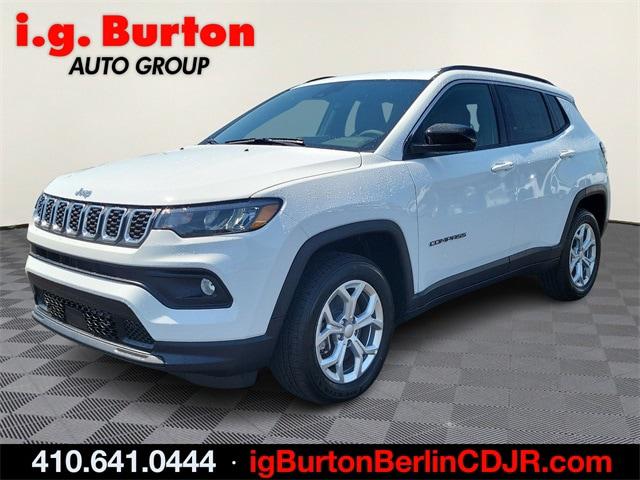 2024 Jeep Compass COMPASS LATITUDE 4X4