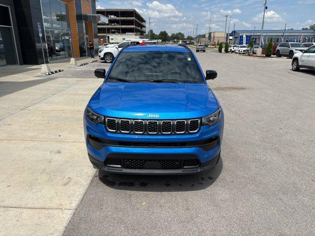 2024 Jeep Compass COMPASS LATITUDE LUX 4X4