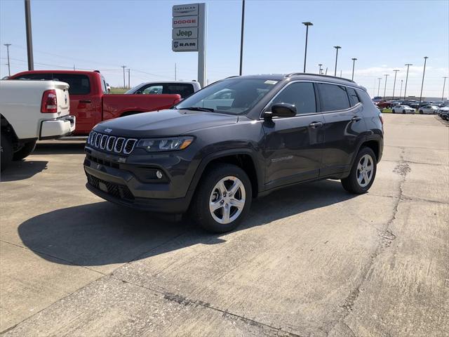 2024 Jeep Compass COMPASS LATITUDE 4X4