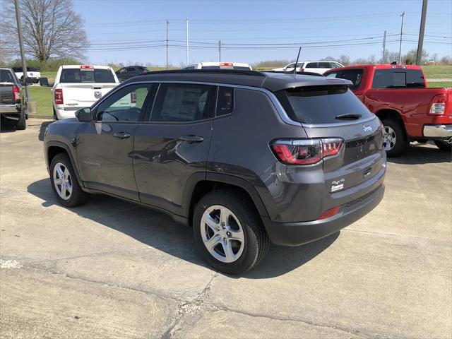 2024 Jeep Compass COMPASS LATITUDE 4X4