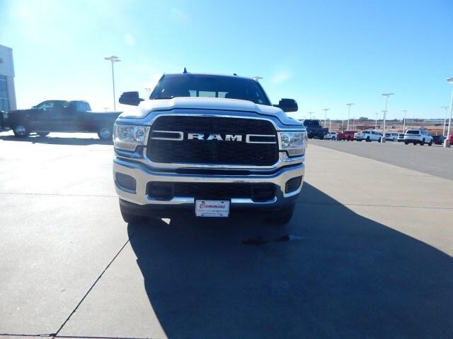 2022 RAM 3500 Tradesman Crew Cab 4x4 8 Box