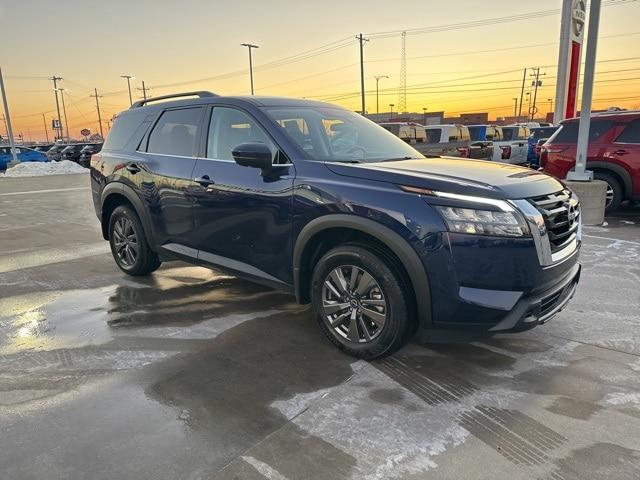 2024 Nissan Pathfinder SV FWD