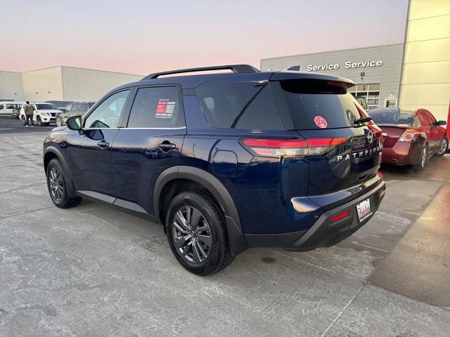 2024 Nissan Pathfinder SV FWD