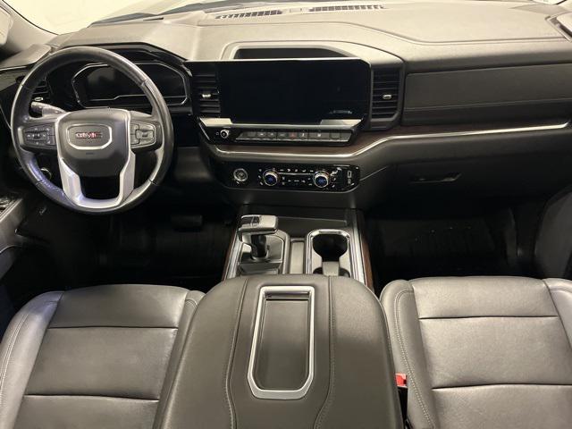 2022 GMC Sierra 1500 2WD Crew Cab Short Box SLT