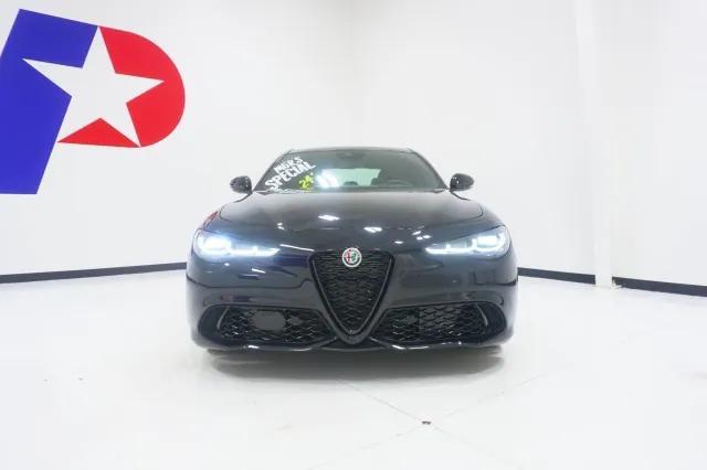 2024 Alfa Romeo Giulia GIULIA VELOCE RWD