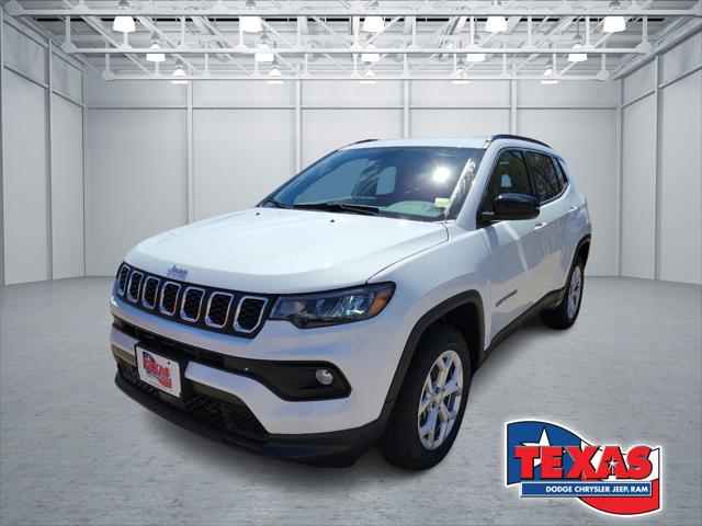 2024 Jeep Compass COMPASS LATITUDE 4X4