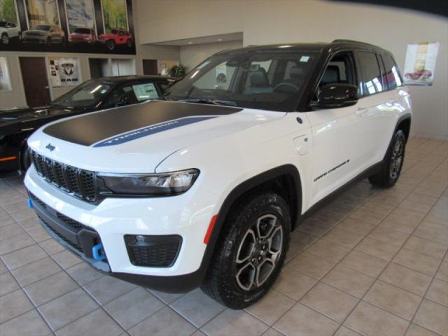 2022 Jeep Grand Cherokee 4xe Trailhawk 4x4