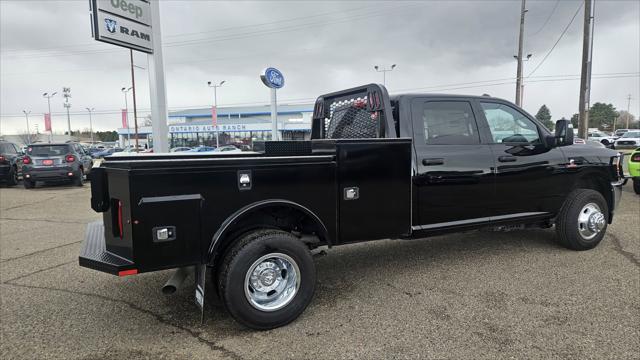 2023 RAM Ram 3500 RAM 3500 TRADESMAN CREW CAB 4X4 8 BOX