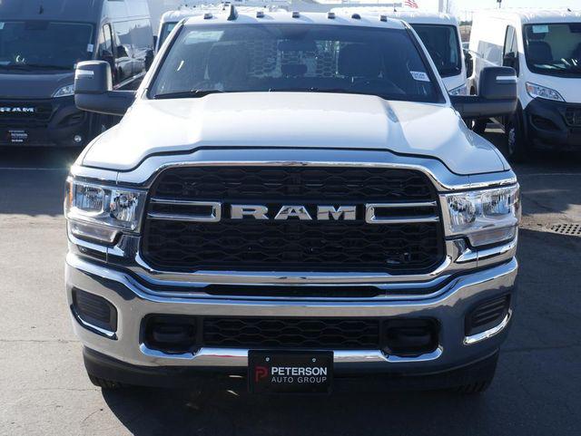 2024 RAM Ram 3500 Chassis Cab RAM 3500 TRADESMAN CREW CAB CHASSIS 4X4 60 CA