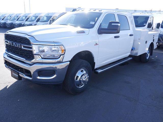 2024 RAM Ram 3500 Chassis Cab RAM 3500 TRADESMAN CREW CAB CHASSIS 4X4 60 CA