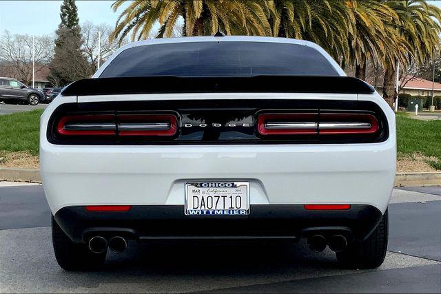 2016 Dodge Challenger R/T Plus Shaker