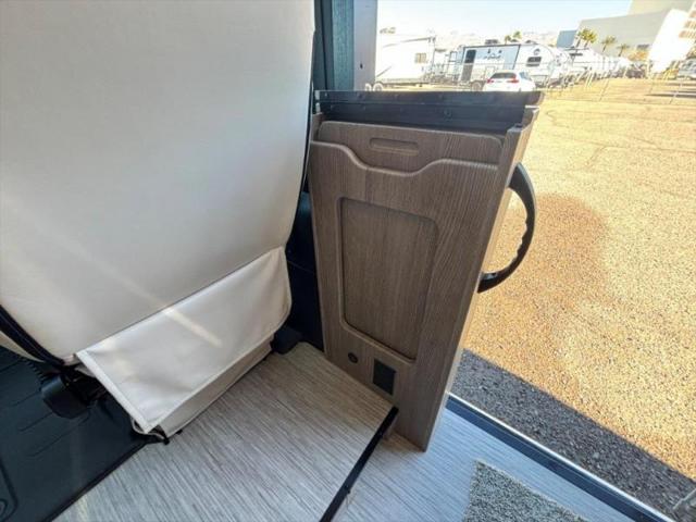 2024 Ram ProMaster Window Van High Roof 159 WB EXT
