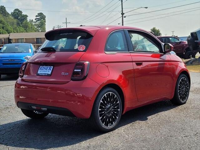 2024 Fiat FIAT 500e 500e INSPI(RED)