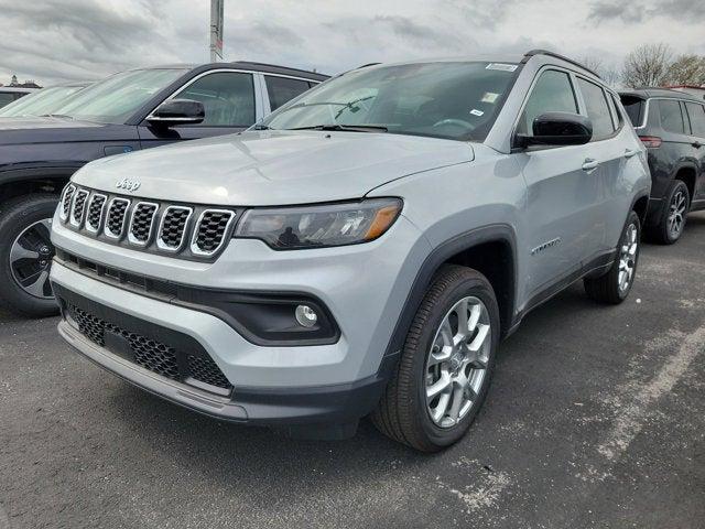 2024 Jeep Compass COMPASS LATITUDE LUX 4X4