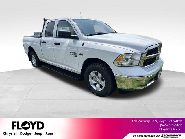 2023 RAM Ram 1500 Classic RAM 1500 CLASSIC TRADESMAN QUAD CAB 4X4 64 BOX