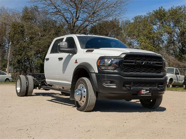 2024 RAM Ram 5500 Chassis Cab RAM 5500 TRADESMAN CHASSIS CREW CAB 4X4 84 CA