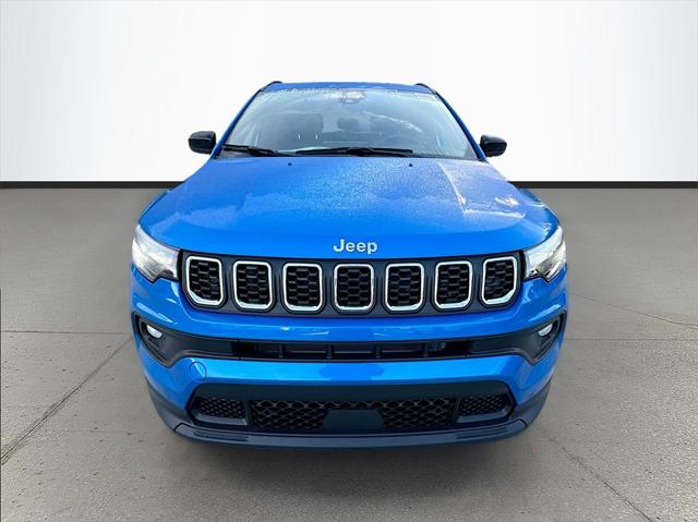 2024 Jeep Compass COMPASS LATITUDE 4X4