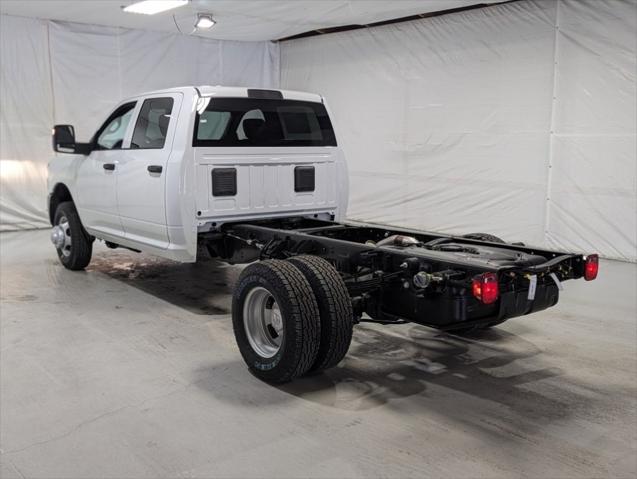 2024 RAM Ram 3500 Chassis Cab RAM 3500 TRADESMAN CREW CAB CHASSIS 4X4 60 CA