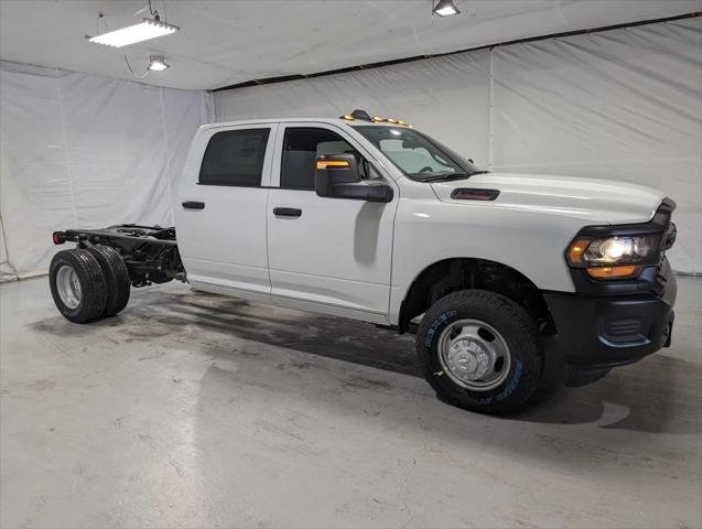 2024 RAM Ram 3500 Chassis Cab RAM 3500 TRADESMAN CREW CAB CHASSIS 4X4 60 CA