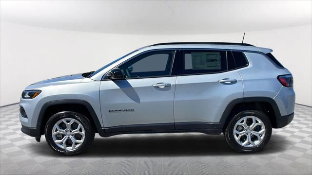 2024 Jeep Compass COMPASS LATITUDE 4X4