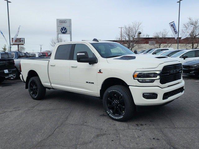 2024 RAM Ram 3500 RAM 3500 LARAMIE CREW CAB 4X4 64 BOX