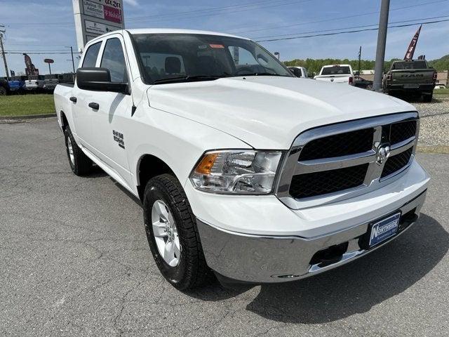 2024 RAM Ram 1500 Classic RAM 1500 CLASSIC TRADESMAN CREW CAB 4X4 57 BOX