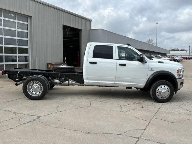 2024 RAM Ram 5500 Chassis Cab RAM 5500 TRADESMAN CHASSIS CREW CAB 4X4 60 CA