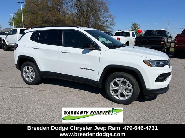 2024 Jeep Compass COMPASS LATITUDE 4X4