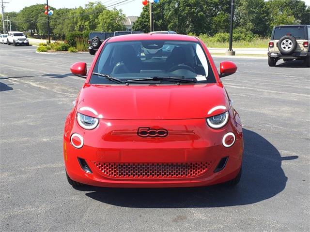 2024 Fiat FIAT 500e 500e INSPI(RED)