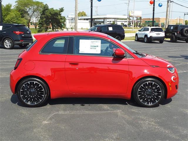 2024 Fiat FIAT 500e 500e INSPI(RED)