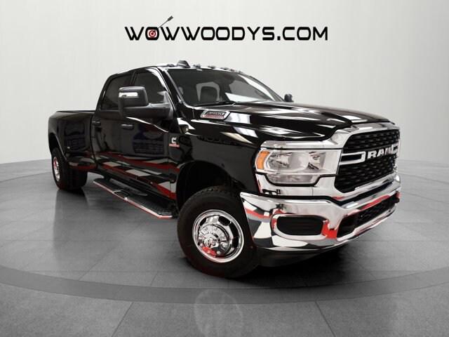 2024 RAM Ram 3500 RAM 3500 TRADESMAN CREW CAB 4X4 8 BOX