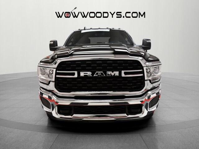 2024 RAM Ram 3500 RAM 3500 TRADESMAN CREW CAB 4X4 8 BOX