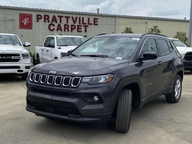 2024 Jeep Compass COMPASS LATITUDE 4X4