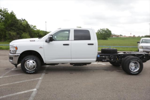 2024 RAM Ram 3500 Chassis Cab RAM 3500 TRADESMAN CREW CAB CHASSIS 4X4 60 CA