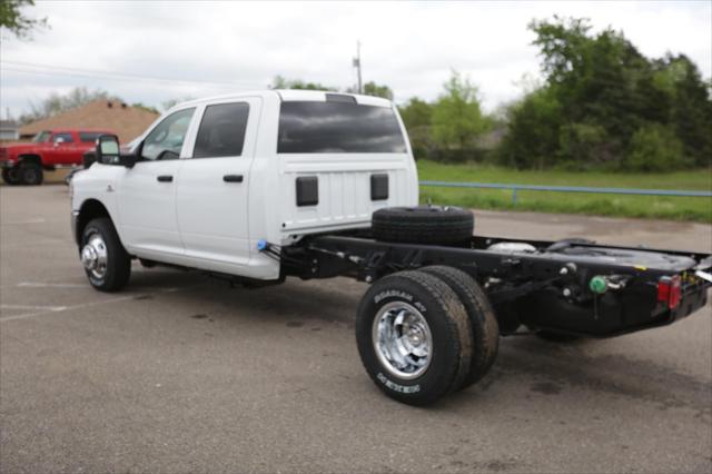 2024 RAM Ram 3500 Chassis Cab RAM 3500 TRADESMAN CREW CAB CHASSIS 4X4 60 CA