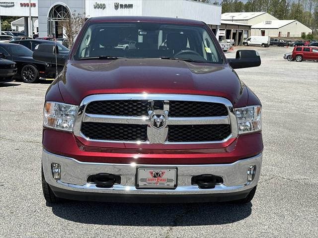 2024 RAM Ram 1500 Classic RAM 1500 CLASSIC TRADESMAN QUAD CAB 4X4 64 BOX