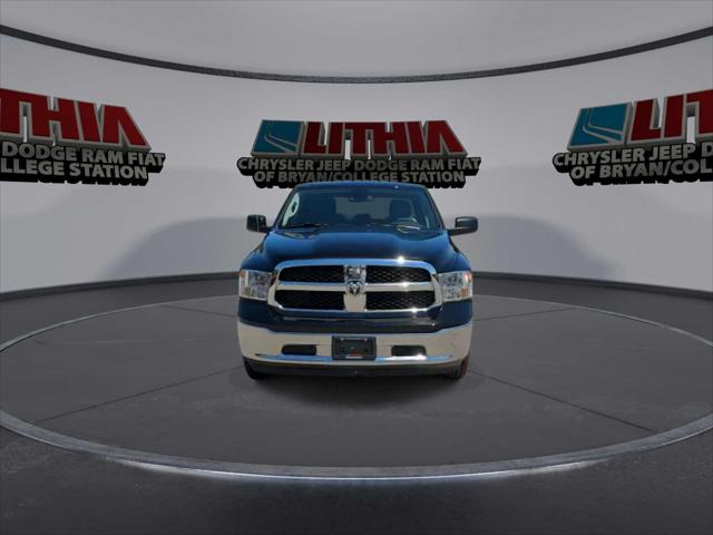 2024 RAM Ram 1500 Classic RAM 1500 CLASSIC TRADESMAN QUAD CAB 4X4 64 BOX