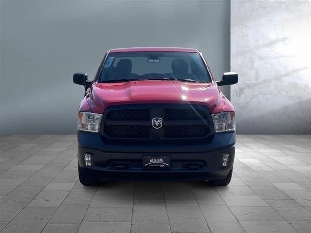2024 RAM Ram 1500 Classic RAM 1500 CLASSIC TRADESMAN QUAD CAB 4X4 64 BOX