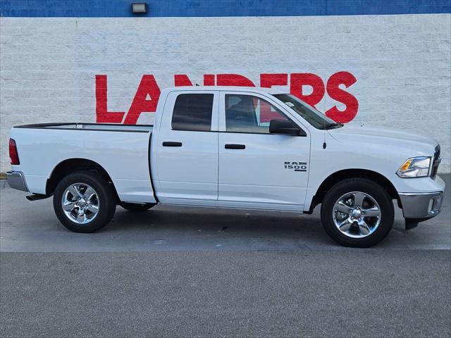 2024 RAM Ram 1500 Classic RAM 1500 CLASSIC TRADESMAN QUAD CAB 4X4 64 BOX