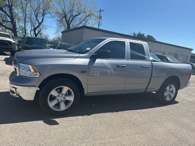 2024 RAM Ram 1500 Classic RAM 1500 CLASSIC TRADESMAN QUAD CAB 4X4 64 BOX