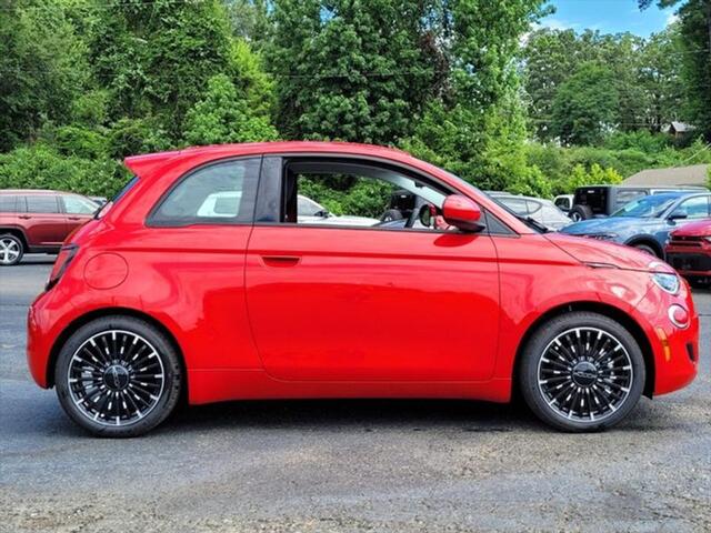 2024 Fiat FIAT 500e 500e INSPI(RED)