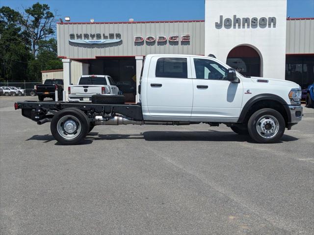 2024 RAM Ram 5500 Chassis Cab RAM 5500 TRADESMAN CHASSIS CREW CAB 4X4 60 CA