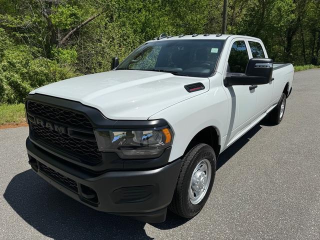 2024 RAM Ram 2500 RAM 2500 TRADESMAN CREW CAB 4X2 8 BOX