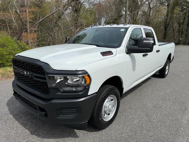 2024 RAM Ram 2500 RAM 2500 TRADESMAN CREW CAB 4X2 8 BOX