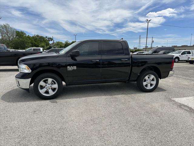 2024 RAM Ram 1500 Classic RAM 1500 CLASSIC TRADESMAN CREW CAB 4X4 57 BOX