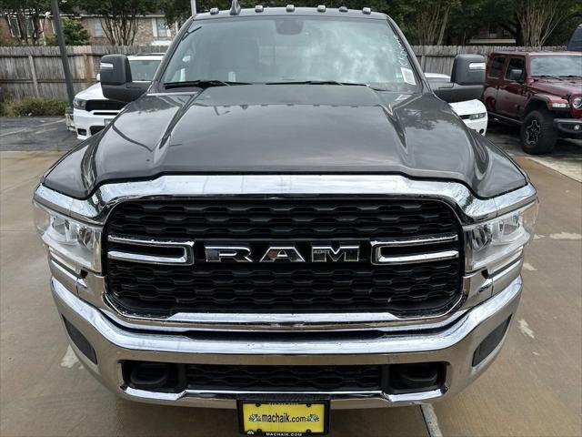 2024 RAM Ram 3500 Chassis Cab RAM 3500 SLT CREW CAB CHASSIS 4X4 60 CA