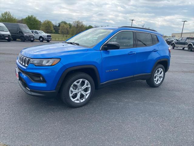 2024 Jeep Compass COMPASS LATITUDE 4X4